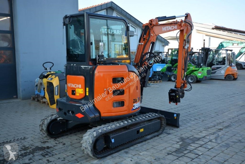 Escavatore Hitachi ZX 38 U-6