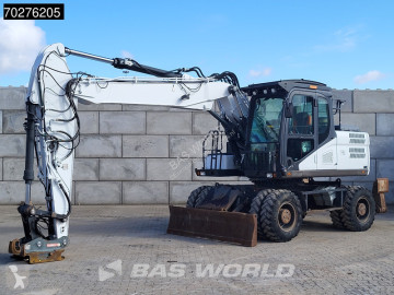 Excavadora de ruedas Doosan