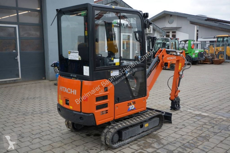 Escavatore Hitachi ZX 19-6