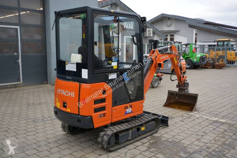 Escavatore Hitachi ZX 19-6