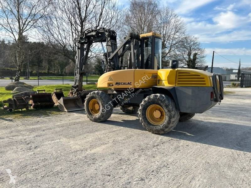 Excavator Mecalac