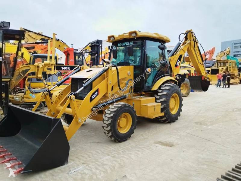 Excavadora Caterpillar 420F with extension arm