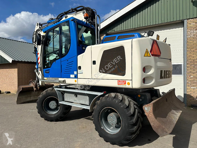 Excavator Liebherr A