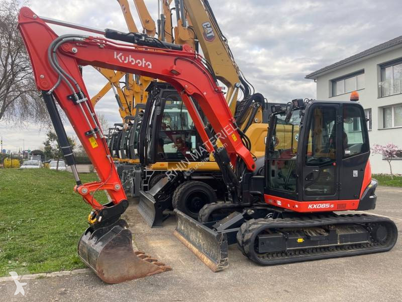 جرافة Kubota KX085-5