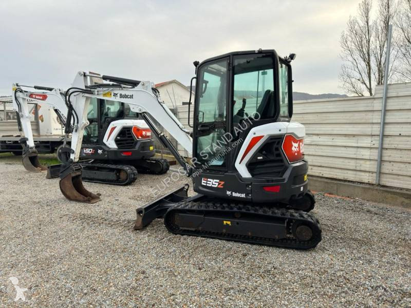 Escavadora Bobcat Z