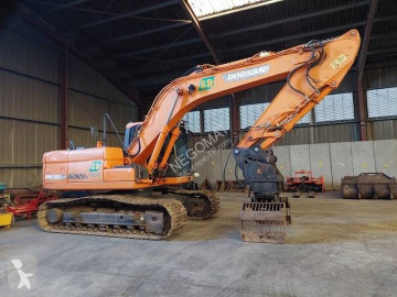 Pelle sur chenilles Doosan