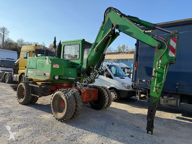 Excavator Schaeff...