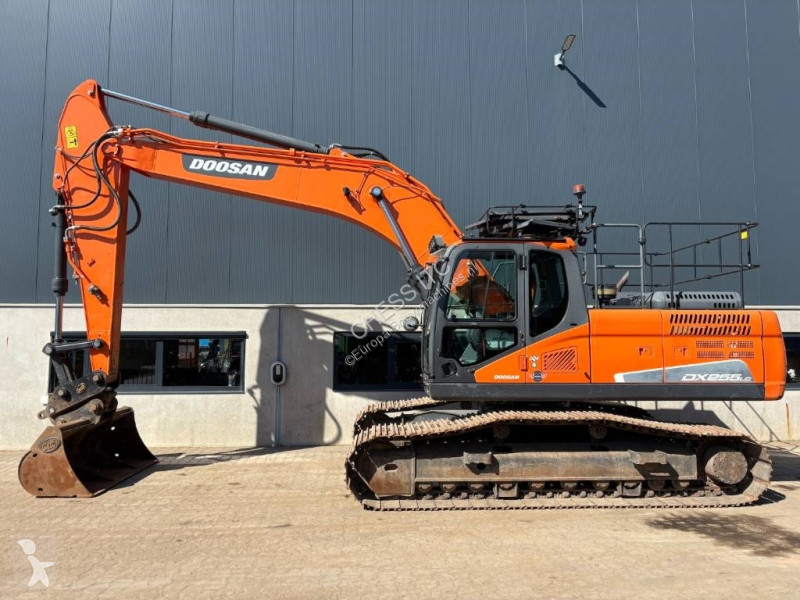 جرافة Doosan 255 LC-5 -- 255LC --