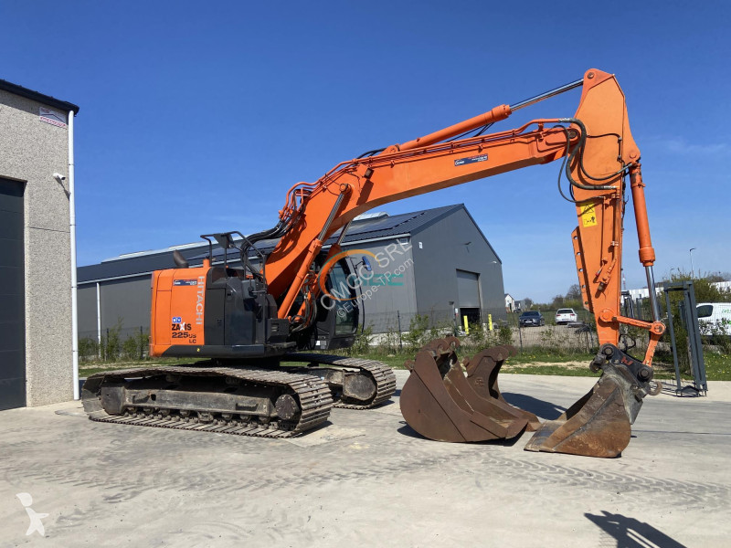 Escavadora Hitachi -5B
