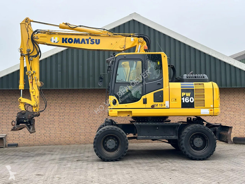 Escavadora Komatsu