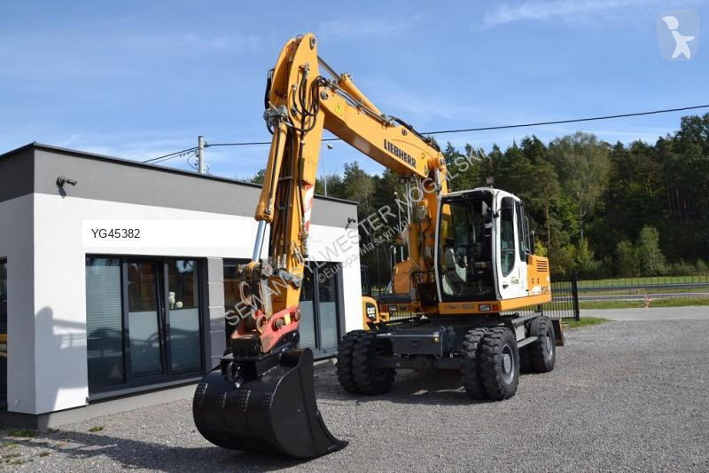 Excavator Liebherr A 904 C
