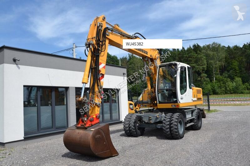 Excavator Liebherr
