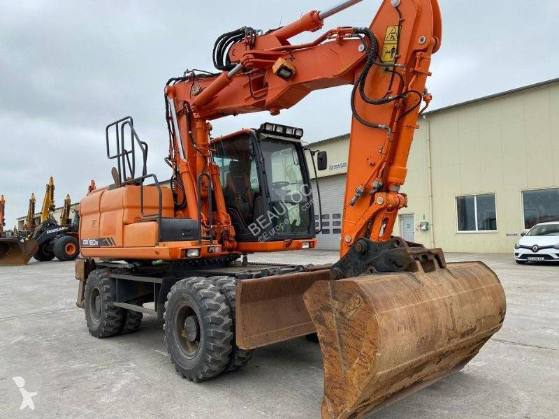 Lopatový nakládač Doosan