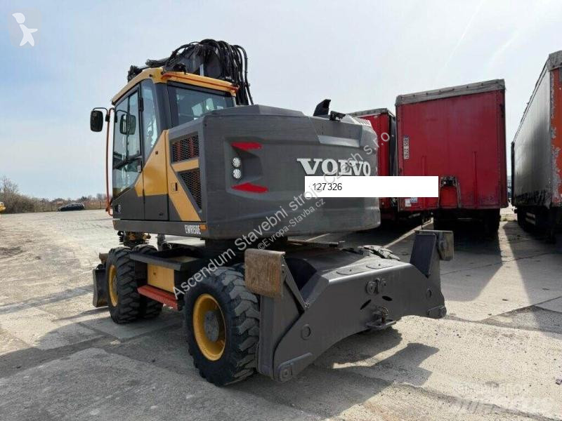 Escavadora Volvo EWR150E