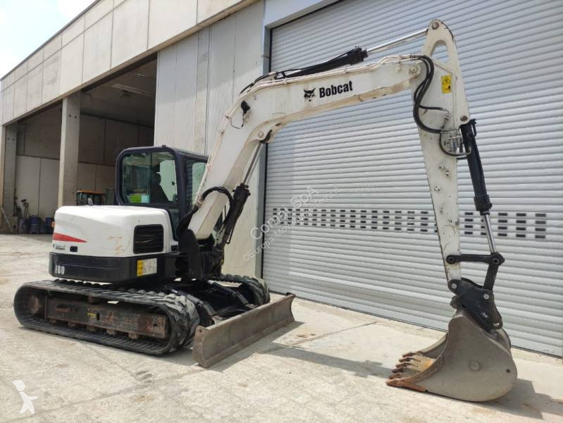 Escavadora Bobcat