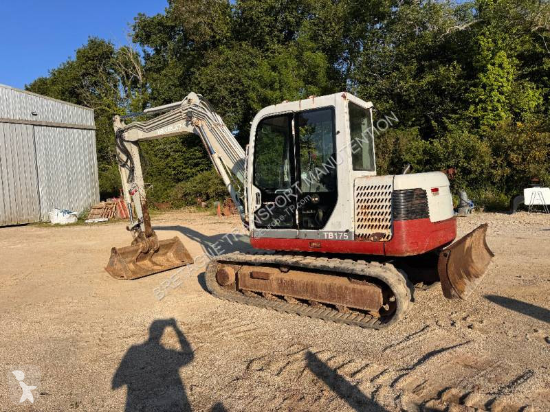 Excavadora Takeuchi