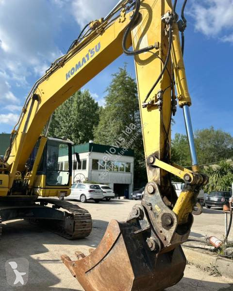 Escavadora Komatsu
