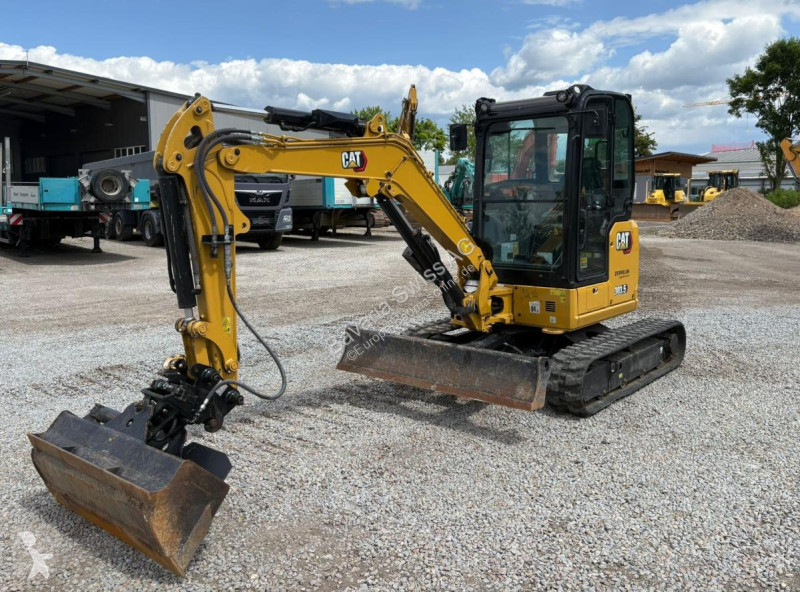 Excavadora Caterpillar 3035 CR
