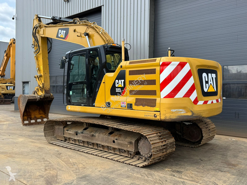 Graafmachine Caterpillar 323