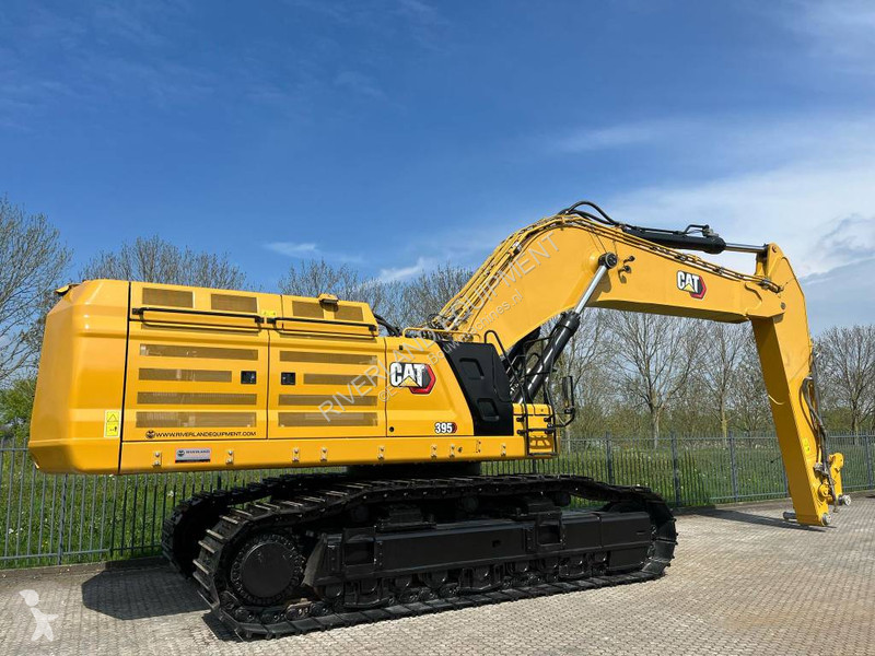 Graafmachine Caterpillar 395 with only 1600...