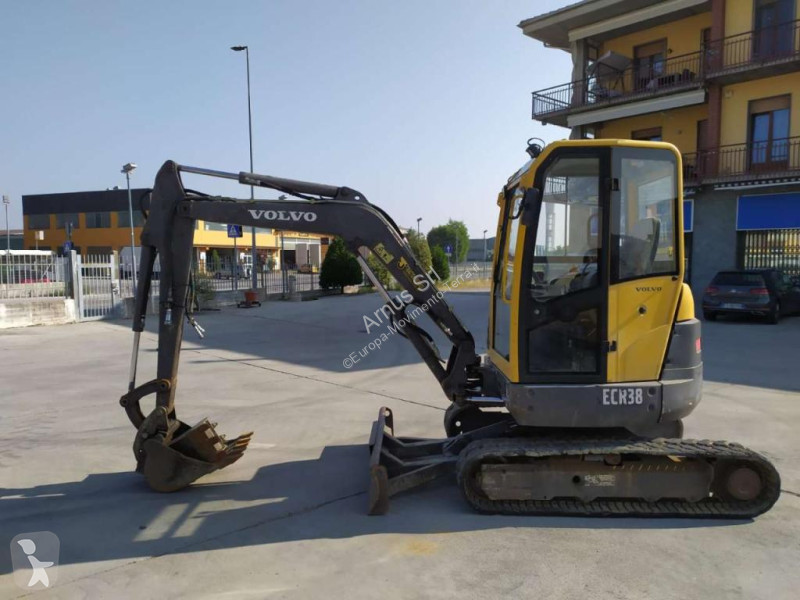 Escavatore Volvo EC38