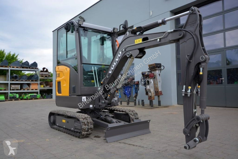 Escavadora Volvo EC 20 E