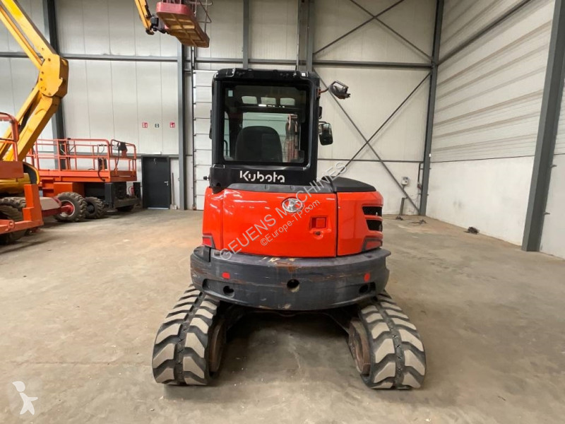 Excavadora Kubota 55-4