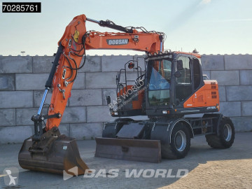 Excavadora de ruedas Doosan