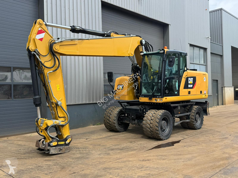 Excavator Caterpillar MF