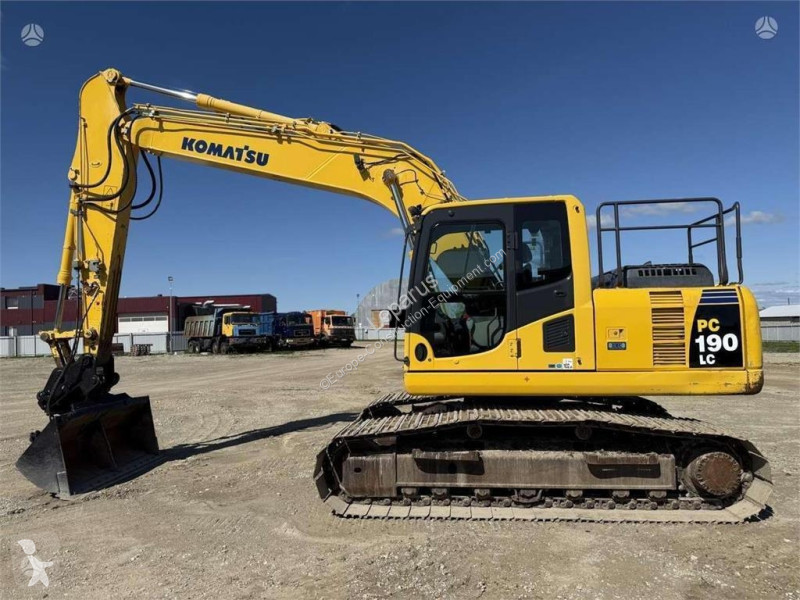 Excavator Komatsu LC-8