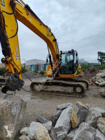 Pelle sur chenilles JCB