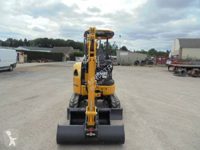 Escavadora Komatsu PC24 MR-5