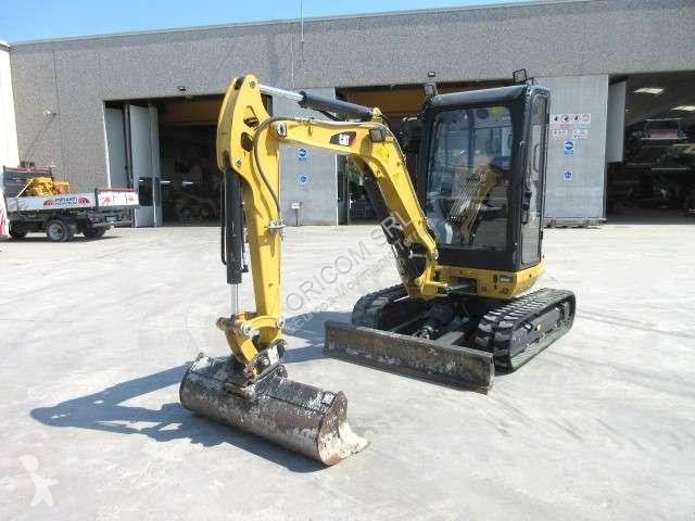 Escavatore Caterpillar 3027 CR