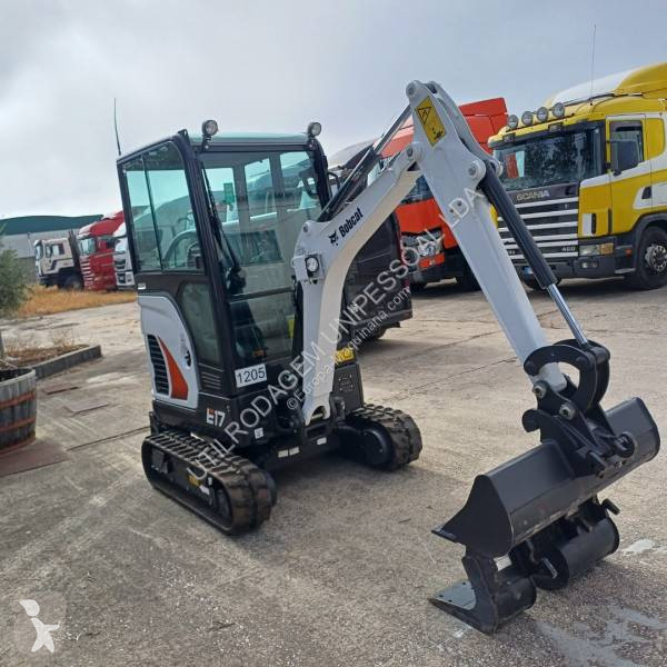 Escavadora Bobcat E 17