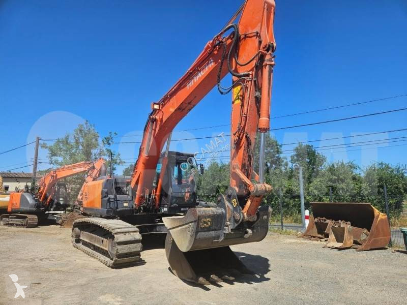 Escavadora Hitachi ZX 210 LC