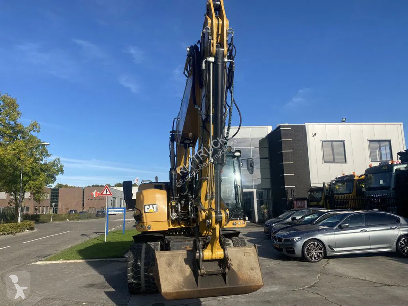 Excavator Caterpillar F