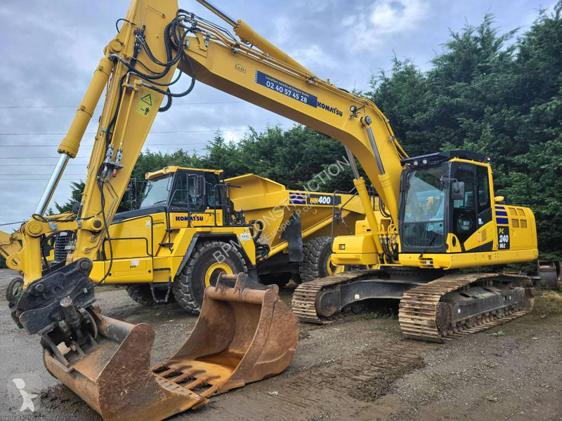 Escavatore Komatsu -11