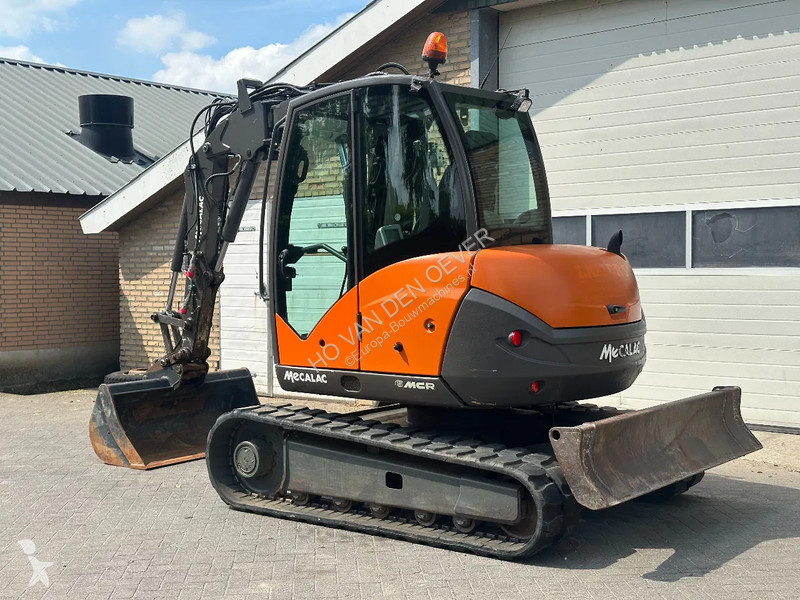 Escavadora Mecalac