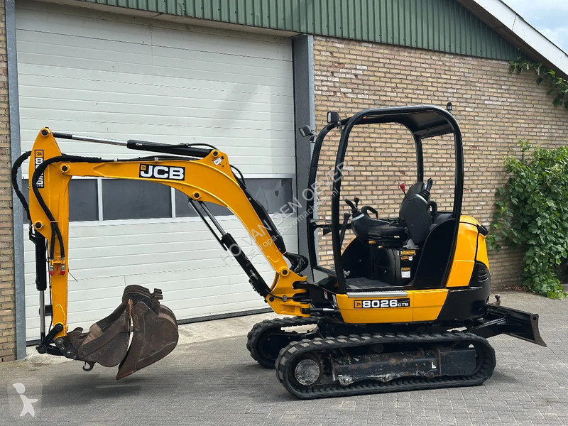 Excavator JCB 6