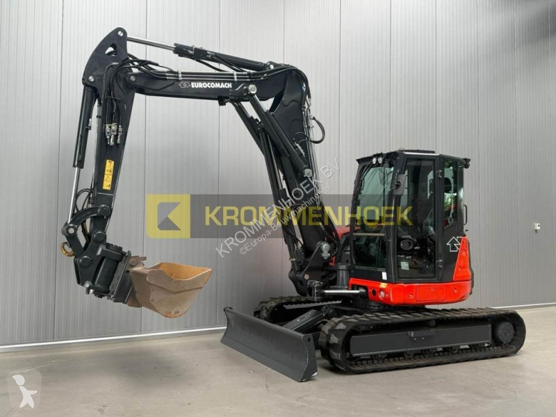 Escavadora Eurocomach ES 100 TR Powertilt