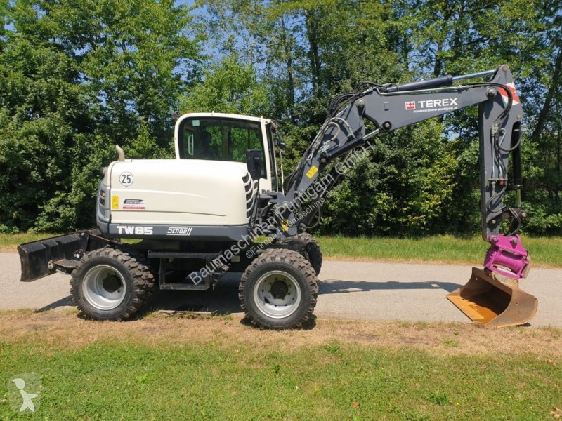 Excavator Terex
