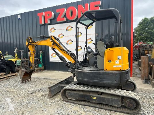 Lopatový nakládač Bobcat e26 à 18 500 € ht