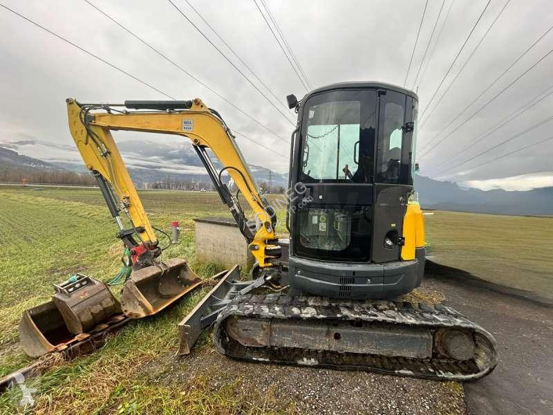Excavator New Holland E50B