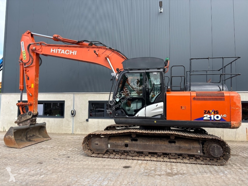 Escavadora Hitachi LC-6