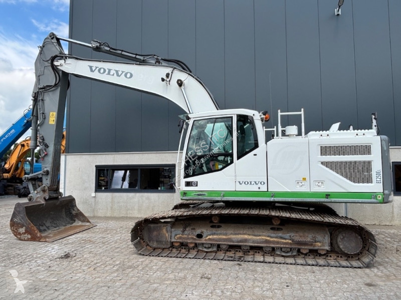 Lopatový nakládač Volvo 250 E - 250 EL