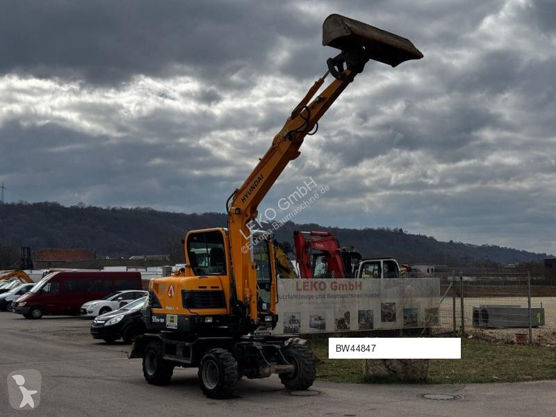 جرافة Hyundai Robex 55W-9A