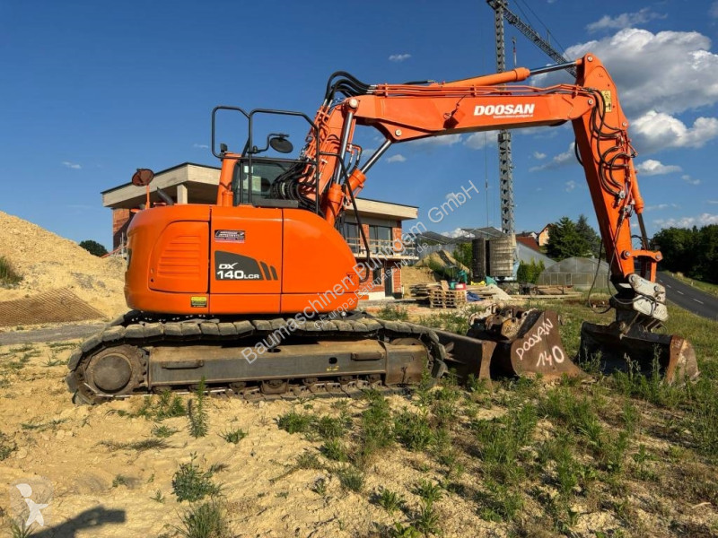 جرافة Doosan LCR-3