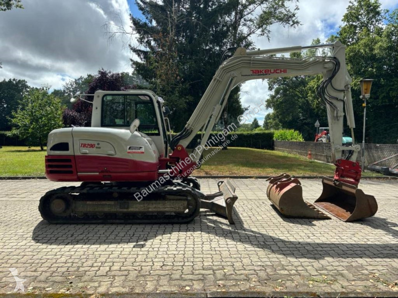 Skovl Takeuchi