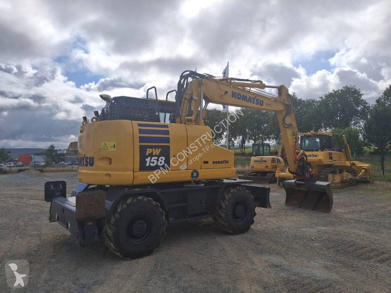 Escavatore Komatsu PW158-11