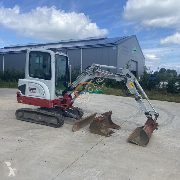 Skovl Takeuchi TB225